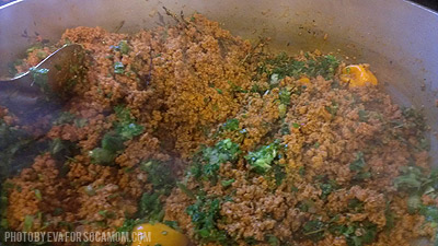 Cooking the ground meat with spices for pastelles  ::  Socamom.com